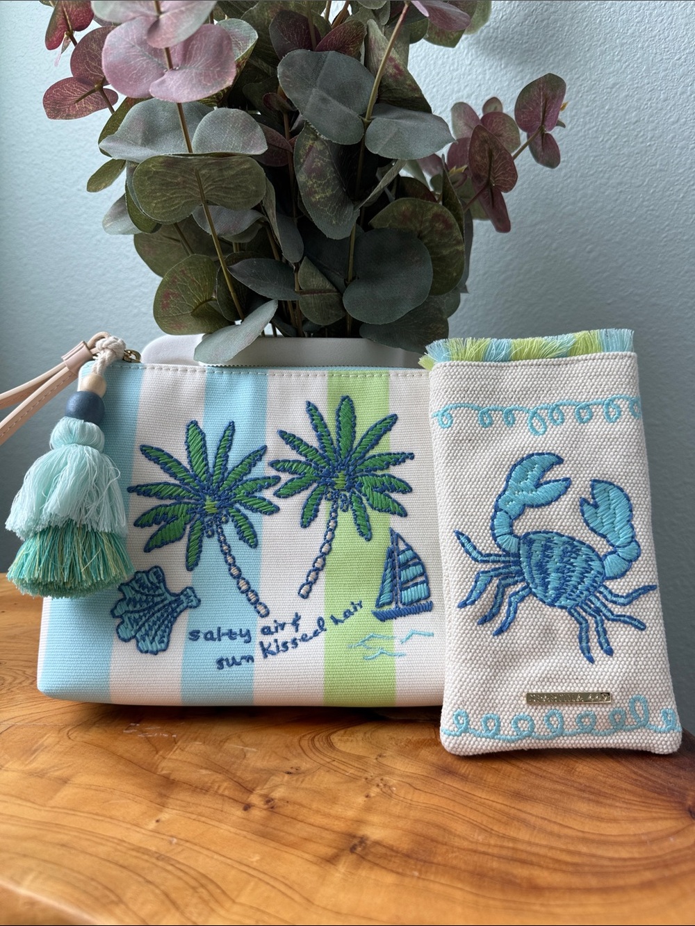 Spartina wristlet & sunglasses case